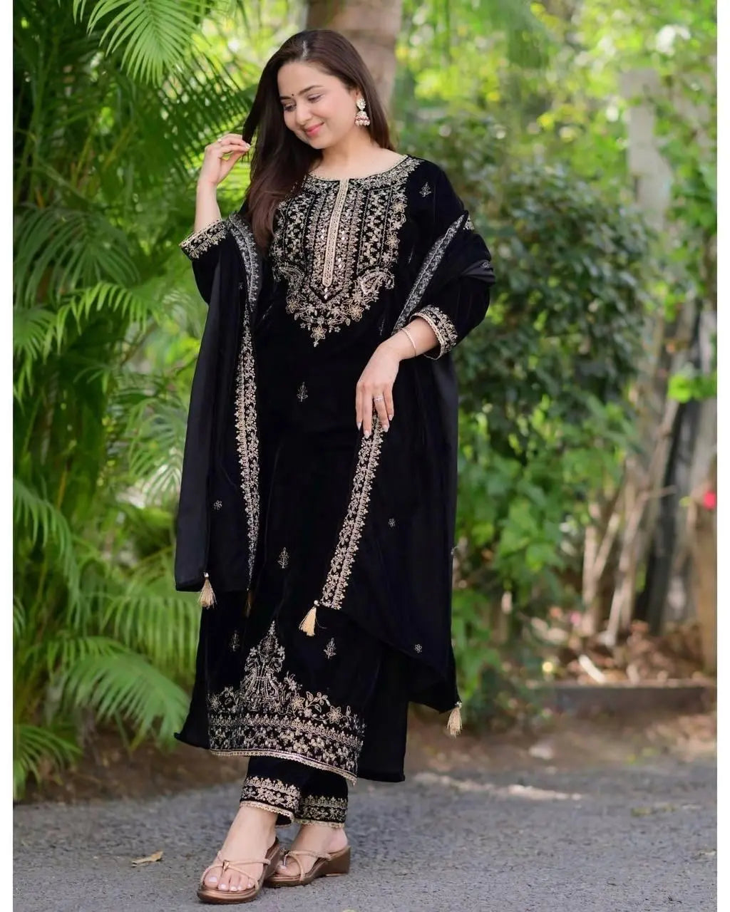 Ethenika Thread Embroidery Work Winter Wear Velvet Suit for Women