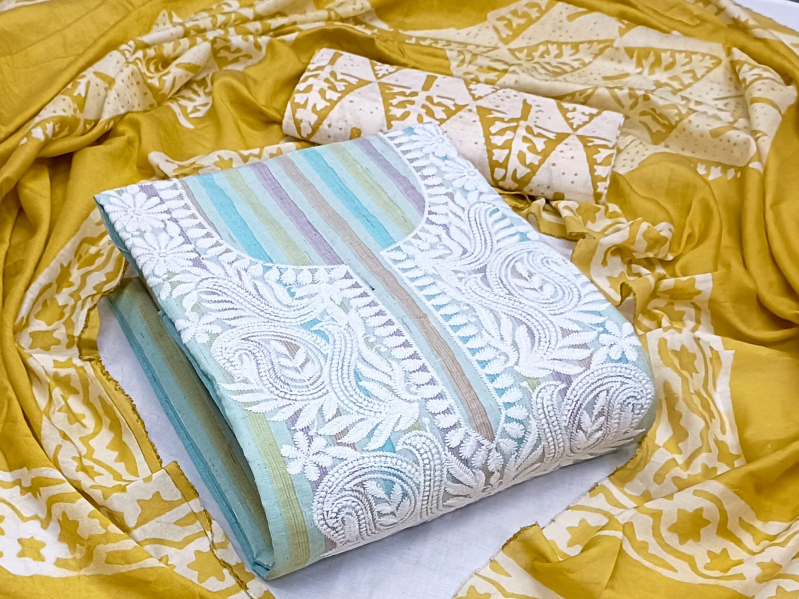 Cotton Lakhnavi Thread work batik print Dress Material (Unstitched)