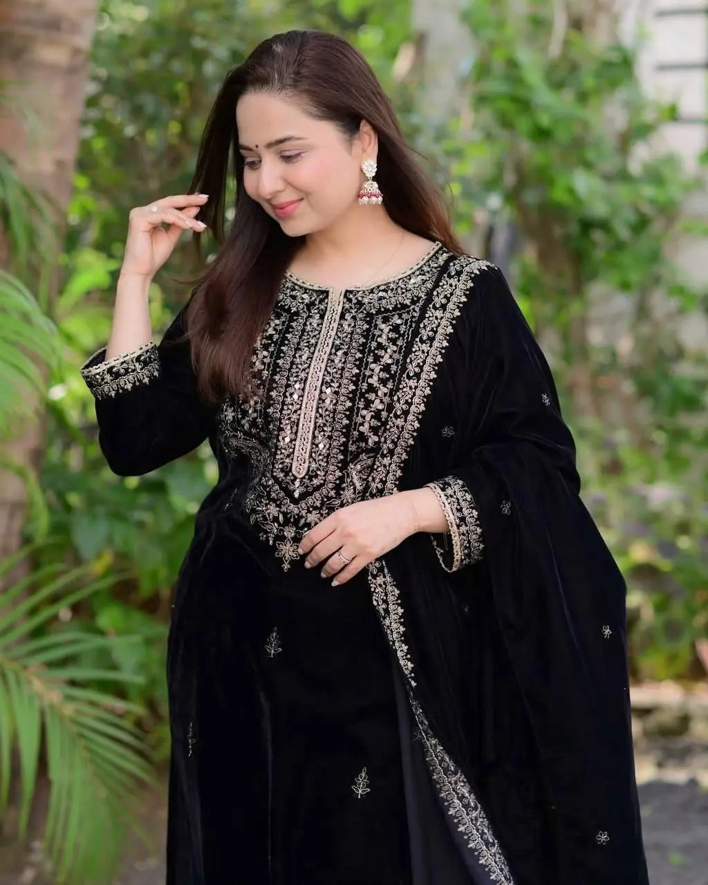 Ethenika Thread Embroidery Work Winter Wear Velvet Suit for Women