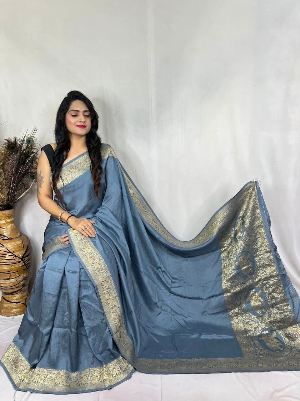 Dola Silk Plain Dye Golden Embroidery Work Silk Saree